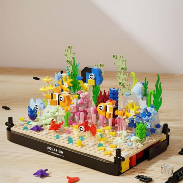 Aquarium Clownfish Coral Tank Building Set - 568 Pieces (Ages 8+)